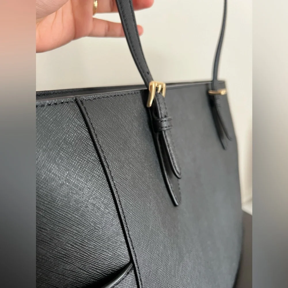 Michael Kors Large Tote Bag - Picture 6 of 12